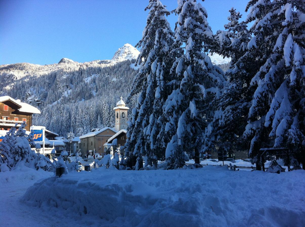 Hotel Relais Des Glaciers - Adults Only Champoluc Eksteriør bilde